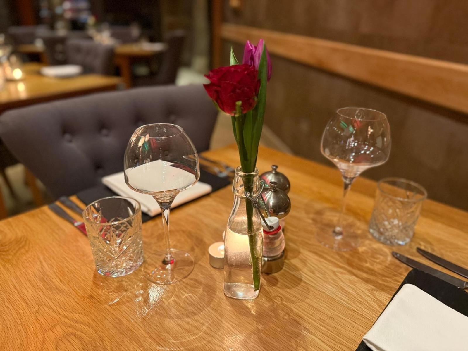 费尔法克斯阿姆斯酒店 Gilling East 外观 照片